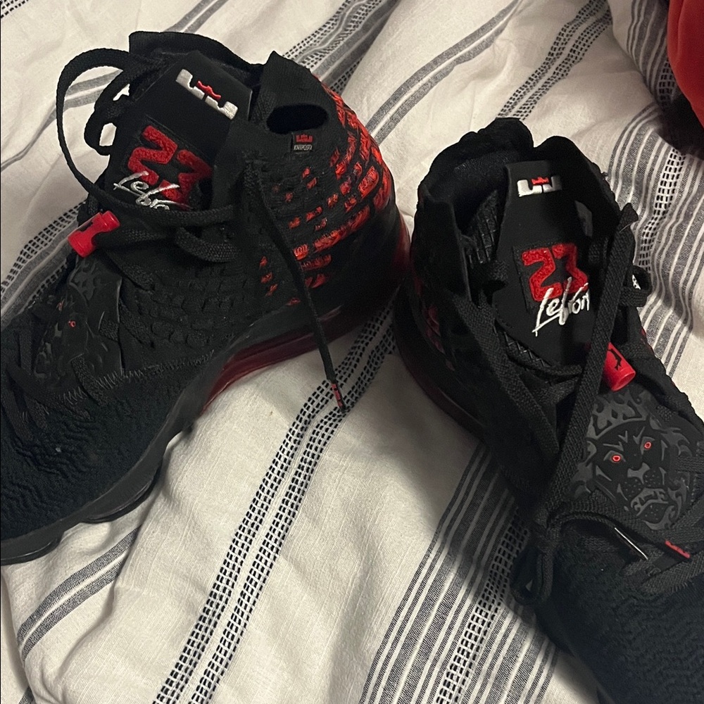 LeBron James 17 Infrared Nike Men's Black and Red Basketball Shoes - Picture 2 of 7